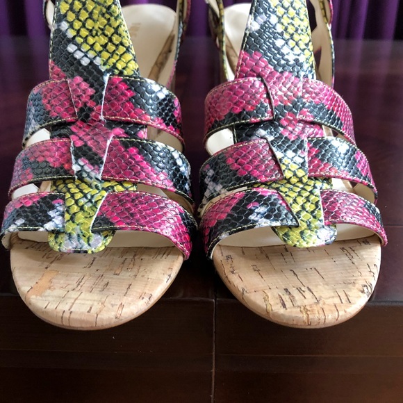💕Host Pick - Nine West Multi-Color Reptile Wedge Sandals - Picture 5 of 9